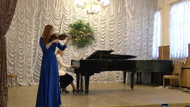 Ф. Крейслер – «Прелюдія і Аллегро в стилі Пуньяні». Виконує Діана Глушковська (скрипка)