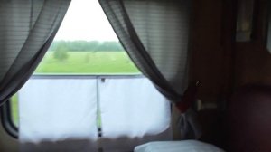 Вагон СВ 1У РЖД внутри поезда. Видео обзор и отзыв