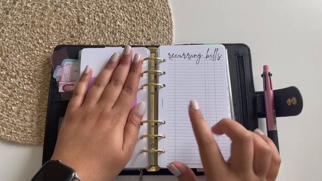 NEW PLANNER ALERT ? | Personal Ring Agenda Complete Flip Through смотреть онлайн