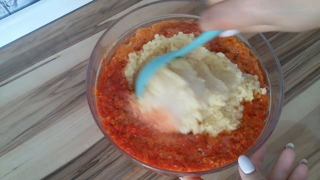 СУПЕР ПРОСТАЯ, УНИВЕРСАЛЬНАЯ АДЖИКА ИЗ ДВУХ ИНГРЕДИЕНТОВ. ГОТОВЛЮ УЖЕ БОЛЬШЕ 30 ЛЕТ. смотреть онлайн