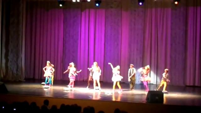 Юля Пинькевич - Весёлая семейка смотреть онлайн