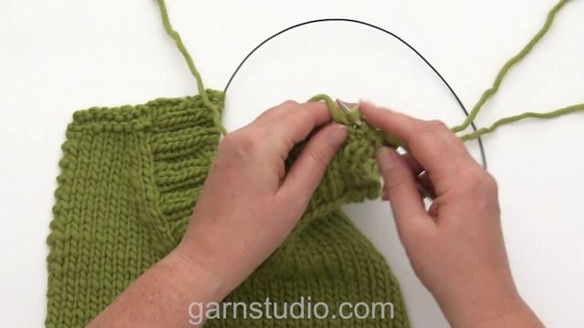 How to work a double knitted V-neck with knit 2 / purl 2 смотреть онлайн