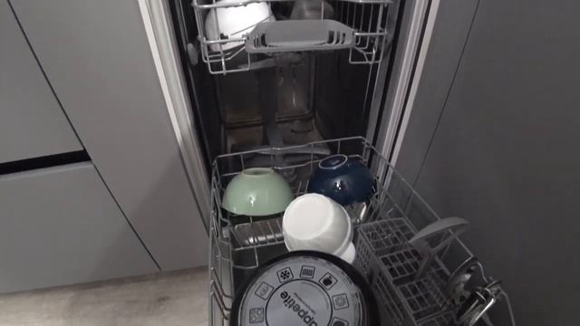 150. Делаем ремонт. Обзор работы посудомойки Bosch SPV 2IKX10E. Отмыли всю посуду. ЖК Бунинские луг смотреть онлайн