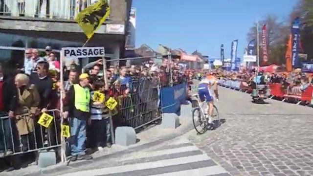 Flecha en Flandes смотреть онлайн