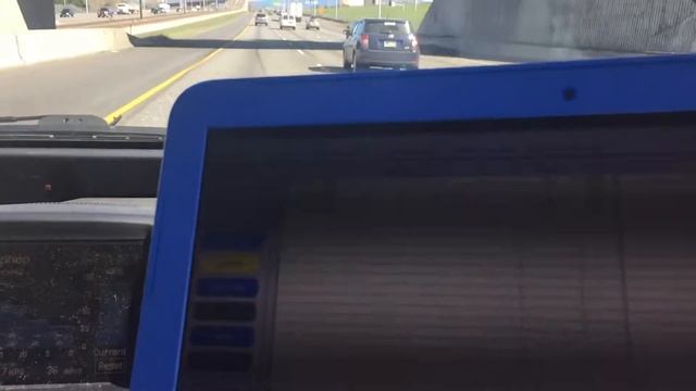 2005 prius with one 195/65r15 and one 185/65r15 on the rear. Dont mismatch tires! смотреть онлайн