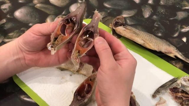 ЛЕЩ! ВОБЛА! Как правильно почистить рыбу?! смотреть онлайн