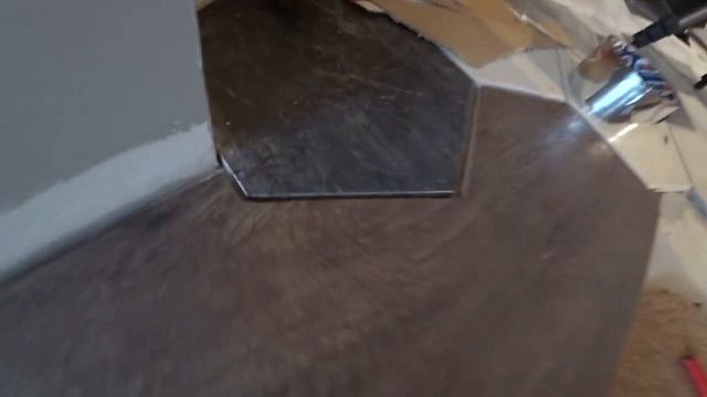 Стык плитки и ламината. Гексагон. смотреть онлайн