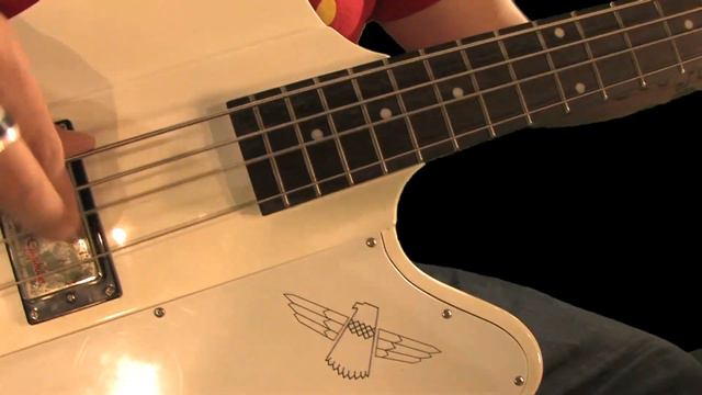 Epiphone Thunderbird IV смотреть онлайн