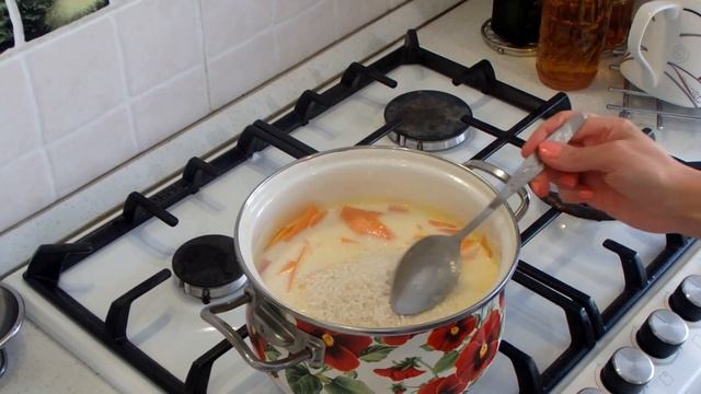 Тыквенная каша с рисом. Вкусная тыквенная каша на молоке. смотреть онлайн