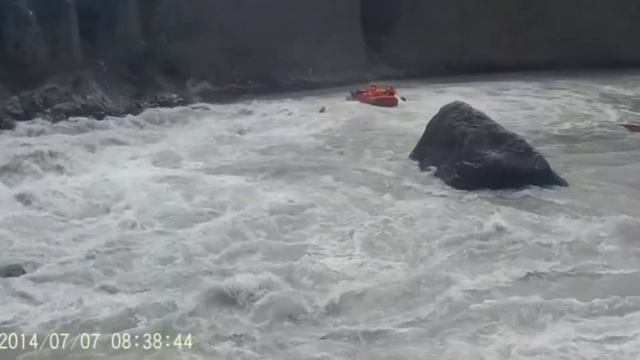 Rafting on Altay смотреть онлайн