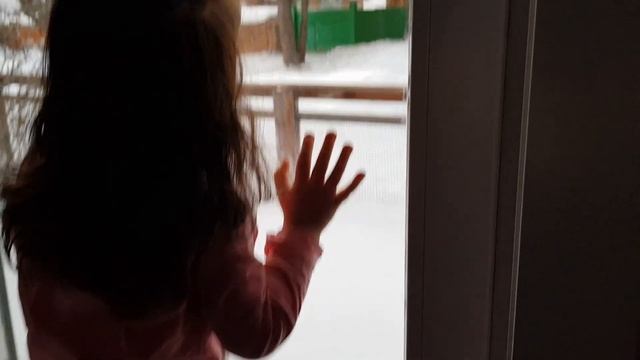 Снегопад / МногоМаши / Маша ест ложкой смотреть онлайн