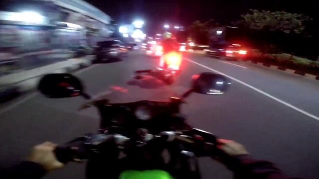 ?KAWASAKI NINJA ZX150RR VS HONDA NSR 150RR ASTRA ❓ смотреть онлайн