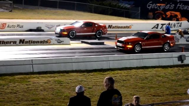 2005 Mustang GT Saleen Supercharged vs 2007 Shelby GT500 смотреть онлайн