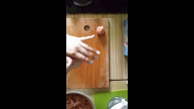 Готовим:Паста с тефтелями в томатном соусе.