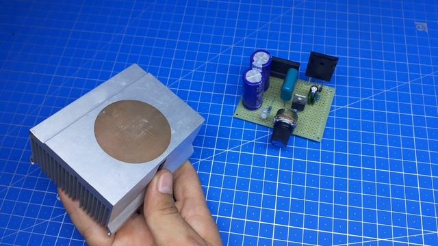 Для начинающих. ЛБП на LM317 и транзисторе смотреть онлайн