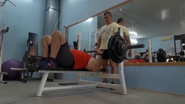 неделя 5. день 1. жим лёжа 105 кг. смотреть онлайн