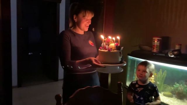 ДЕНЬ РОЖДЕНИЯ ДИРЕКТОРА ИПХ РАССВЕТ смотреть онлайн