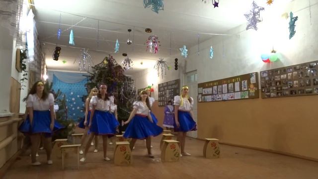 Танцевальный коллектив "Ритмы Юности" - Танец со стульями смотреть онлайн