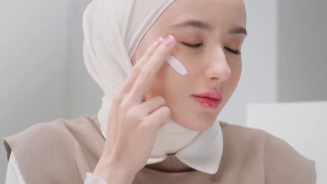 Elegant Cosmetics Bersama Hana Delisha смотреть онлайн