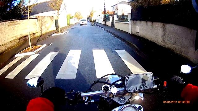 vue sur la route Grrr...! смотреть онлайн