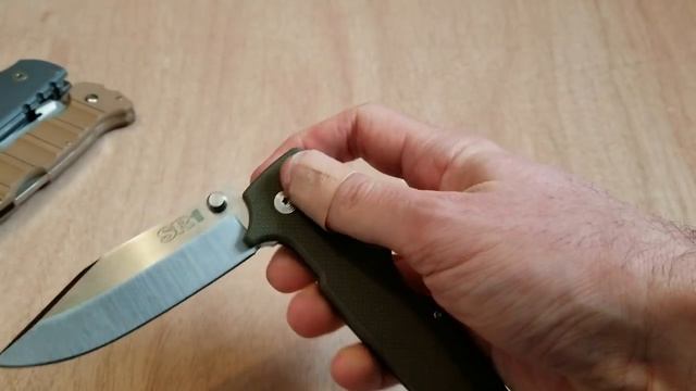 DON'T LOOSE A FINGER! - One Handed Cold Steel Tri-Ad Lock Opening смотреть онлайн