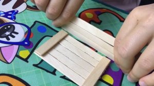 Поделки из ДЕРЕВЯННЫХ ШПАТЕЛЕЙ. Мебель для кукол своими руками. Мастер-класс