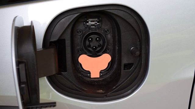 PIll Bottle Cover for your J-1772 EV Plug смотреть онлайн