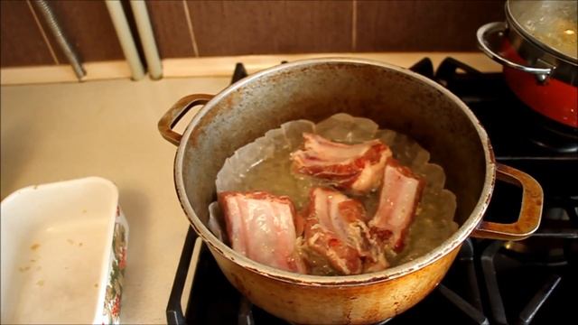 Свиные рёбрышки с картофельным пюре смотреть онлайн