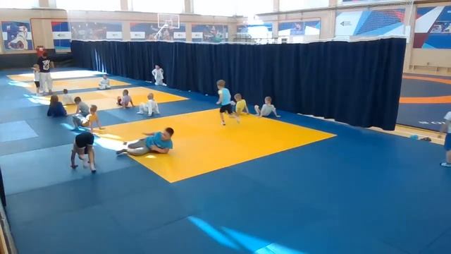 тренировка детской группы дзюдо 16:00 (25.05.21) смотреть онлайн