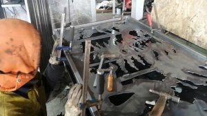 Забор и две калитки выполненные на станке плазменной резки. Красивое ограждение