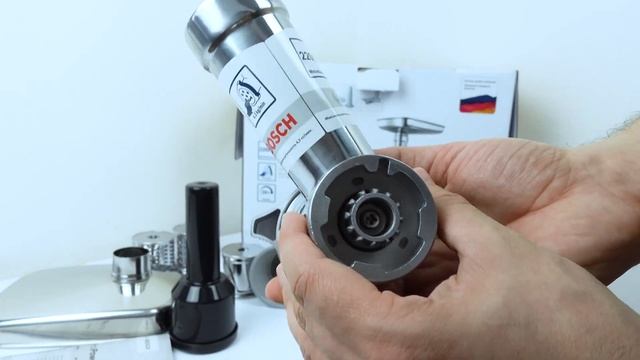 Elektrický mlynček na mäso Bosch MFW68660 (rozbaľovanie / unboxing) смотреть онлайн