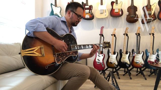 1935 Gibson Super 400 at ATB Guitars - Iconic Instruments - Michael Watts смотреть онлайн