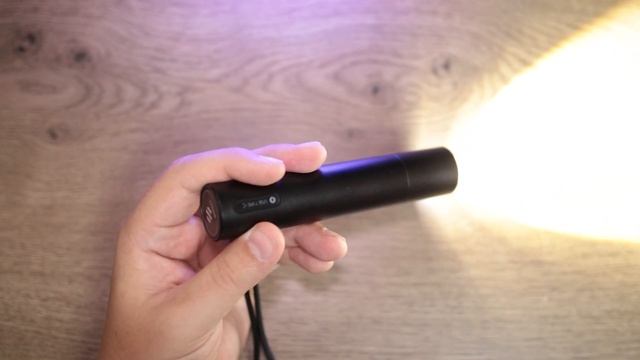 Обзор Xiaomi Beebest Zoom Flashlight 1000LM ► ручной фонарь Сяоми спустя 3 года! смотреть онлайн