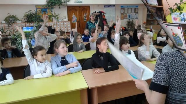 День учителя. Поздравление от ЦДМБ. смотреть онлайн