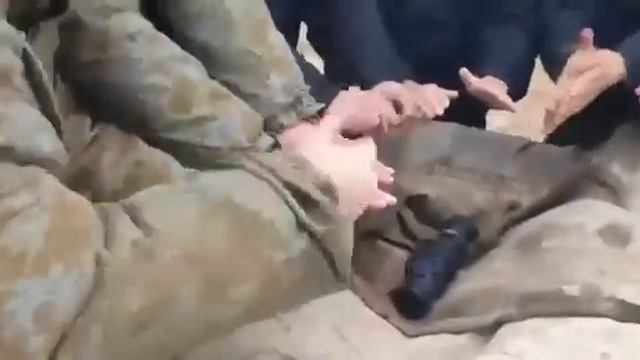 Помните, как в России собирали деньги на тепловизор, чтобы солдаты не мерзли? Посылка доехала??? смотреть онлайн