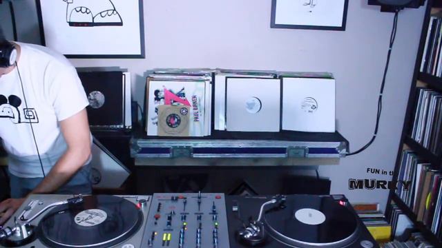 Bleep Radio w/ Trevor Wilkes [Live Techno, Electro, and Acid] смотреть онлайн