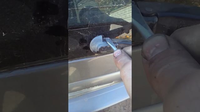 Крайслер вояджер 2.5td. Как снять задний дворник смотреть онлайн