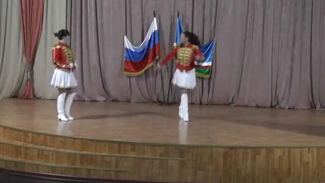 БЛОГЕРШИ ПОКАЗАЛИ КАК НУЖНО ПЕТЬ смотреть онлайн