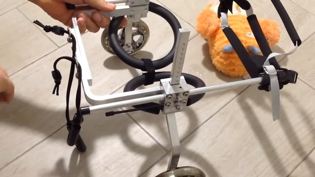 Инвалидная коляска для собак на задние лапки от 4 -11 кг. смотреть онлайн