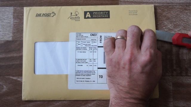 Обзор на распаковку марок с официального сайта почты Швейцарии марки Швейцарии - 26.03.2022 г. смотреть онлайн