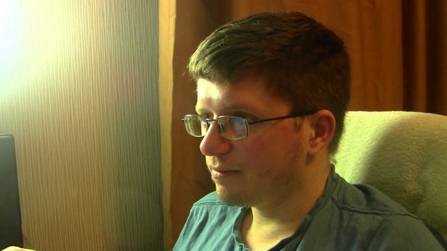 Читаю и комментирую истории об отношениях смотреть онлайн