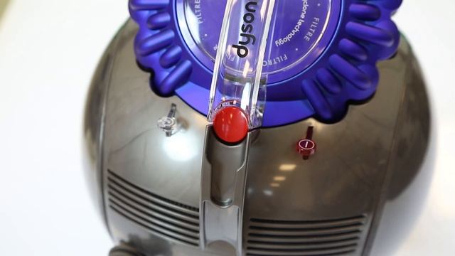Aspirateur Dyson Cinetic Big Ball Absolute смотреть онлайн
