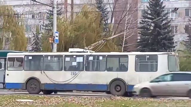 Троллейбусы ЗиУ-682г с 2008 г.в. НОМЕРА 260, 268./г.Балаково смотреть онлайн