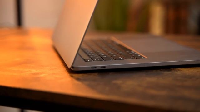 Intel 16 inch MacBook Pro: is it good enough? смотреть онлайн