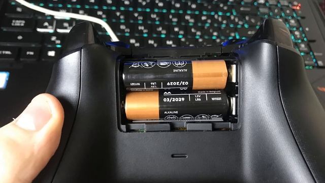 Xbox One Controller Самопроизвольно Отключается от Ноутбука по Bluetooth смотреть онлайн