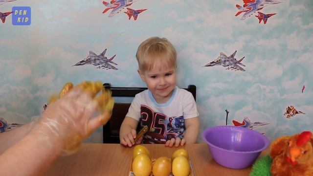 Хит сезона Курочка Ряба Золотая краска Как покрасить яйца HIT DIY Coloring Easter Eggs смотреть онлайн