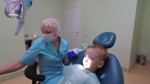 Мультики ЖЕСТЬ Малыш первый раз у стоматолога !!! Лечение кариеса молочных зубов