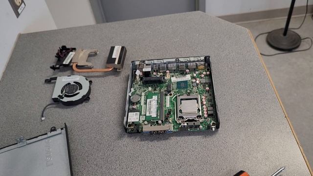 Lenovo M700 Think Center disassembly смотреть онлайн