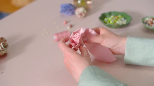 Sew a fabric rose – DIY by Søstrene Grene смотреть онлайн