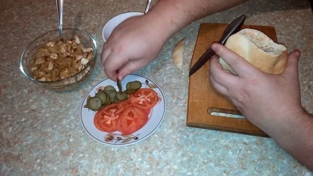 Рецепт Вкусной Лепешки Питы с Начинкой смотреть онлайн